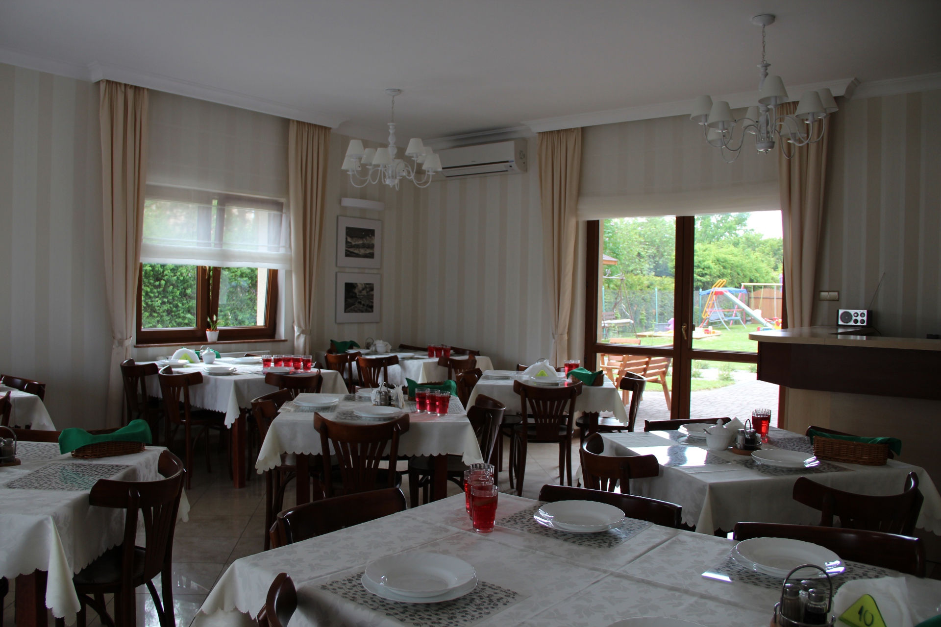 Stołówka i jadalnia – Villa Błękitna Laguna